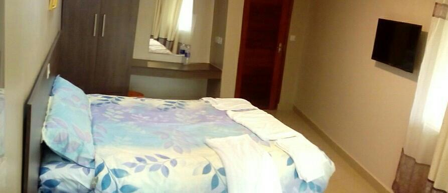 Adala Motel Meru Luaran gambar