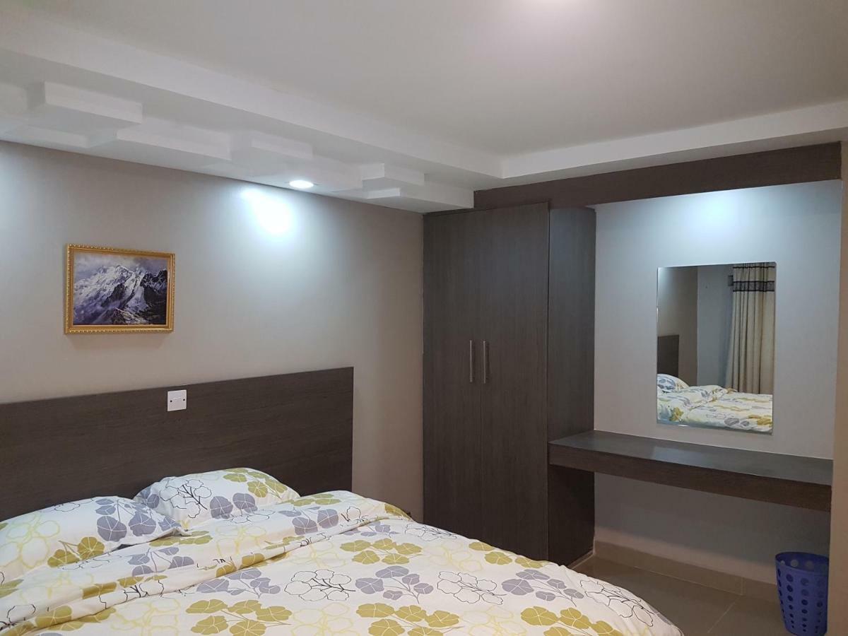 Adala Motel Meru Luaran gambar