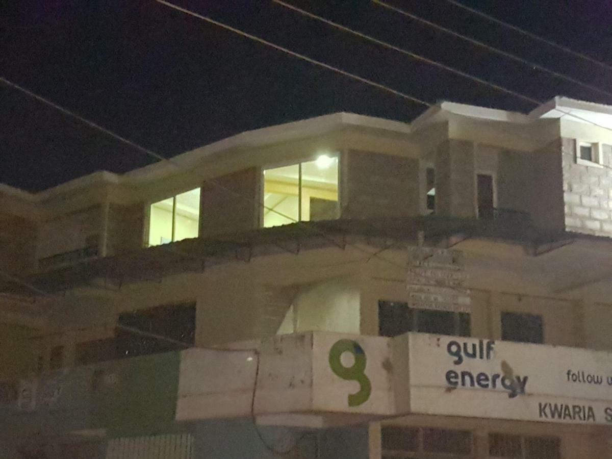Adala Motel Meru Luaran gambar